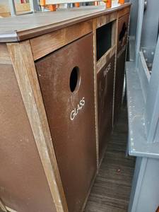 lot 23190 image: Trash, Recycle Cabinets
