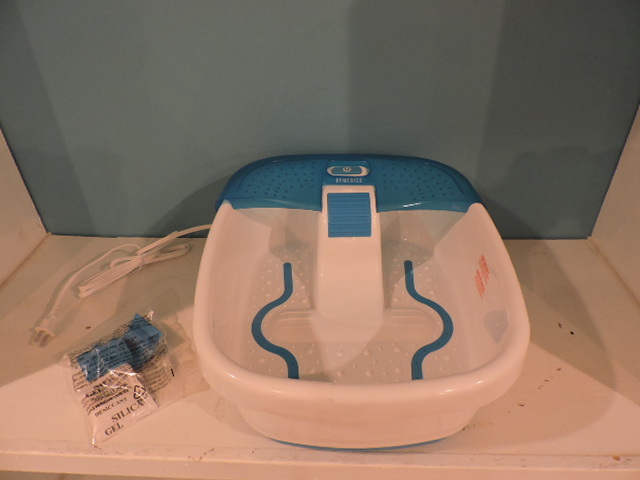 lot 1039 image: DELUXE FOOT SPA