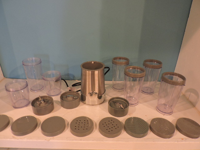 lot 1056 image: ROCKET BLENDER