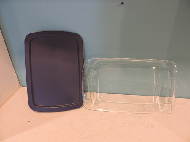lot 1092 image: BAKEWARE