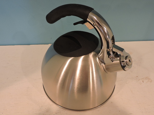 lot 1100 image: KETTLE
