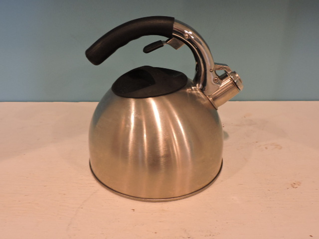 lot 1101 image: KETTLE