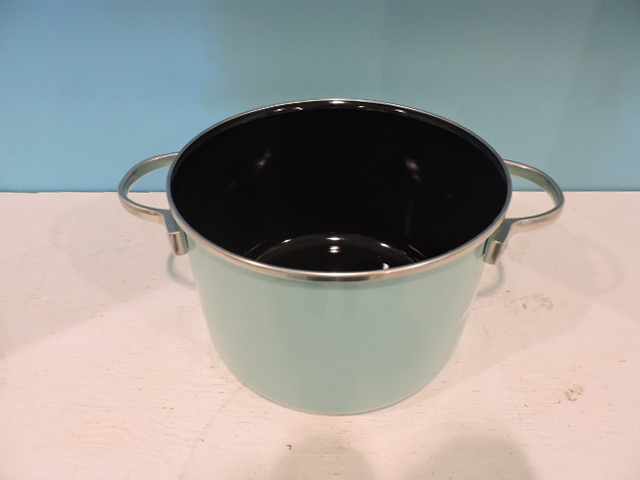 lot 1107 image: POT