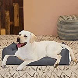 lot 3420 image: Large Square Dog Bed
