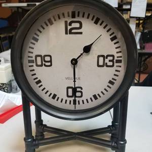 lot 50440 image: Industrial Table Clock Decor