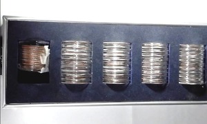 lot 460 image: 52 UNC State Quarters in Carrying Case
