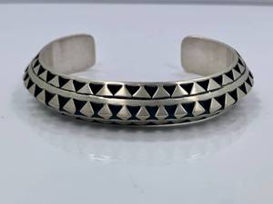 lot 39 image: 2.36 oz Sterling Silver cut out Cuff by Leander Tahe