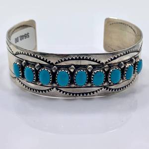 lot 40 image: Sterling Silver and Turquoise Bracelet