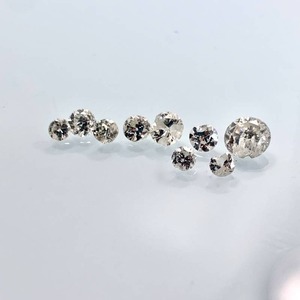 lot 98 image: 2.00 cttw RBC White Diamonds, small chips