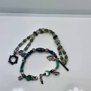 lot 9 image: Lot of 2 Fashion Bracelets