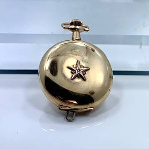 lot 75 image: 1912 Waltham movement no. 18444307