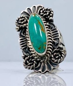 lot 33 image: Sterling Silver and Kingman Turquoise Ring by Robert Shakey