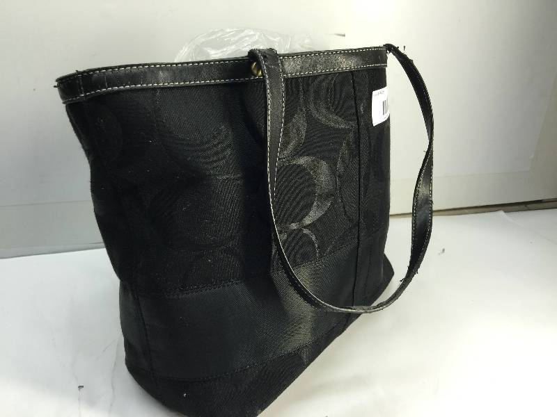 lot 3030 image: Coach (Black)Womens HandBag