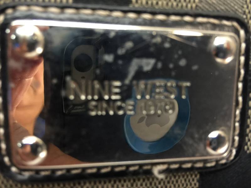 lot 3008 image: Nine West (black wdesigs) Crossbody