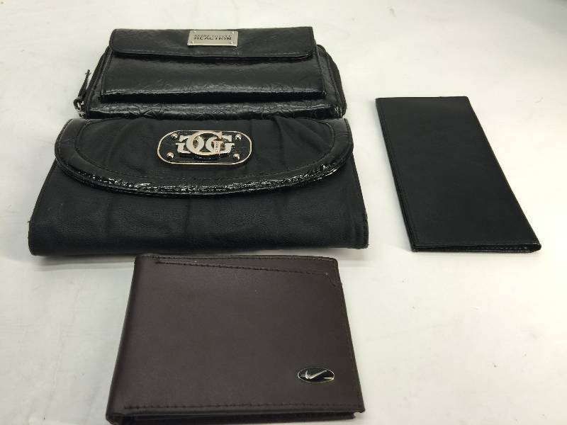 lot 3048 image: Lot of 4 Wallets