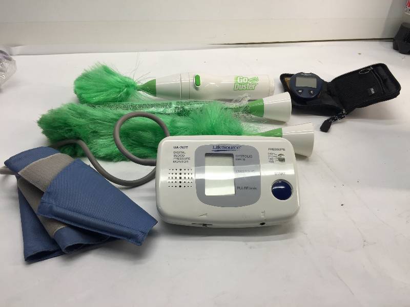 lot 3057 image: LOT OF MISC ITEMS