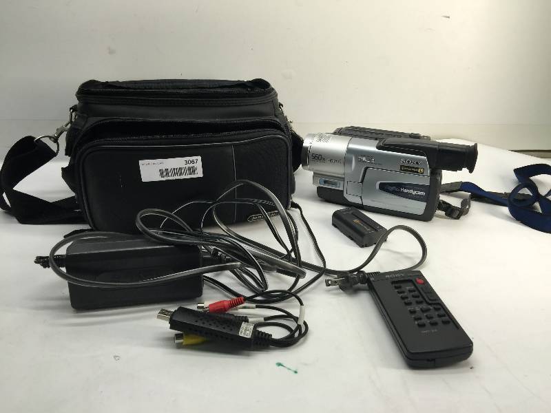 lot 3067 image: Sony Digital Handycam 560x Digital Zoom