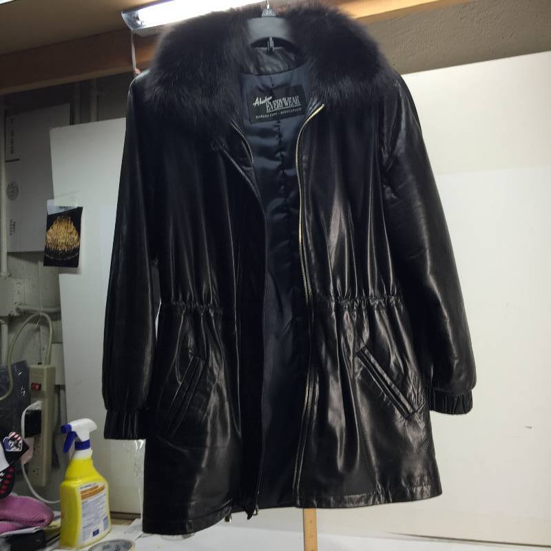 lot 3078 image: Alaskan everywear  Kansas city - Minneapolis