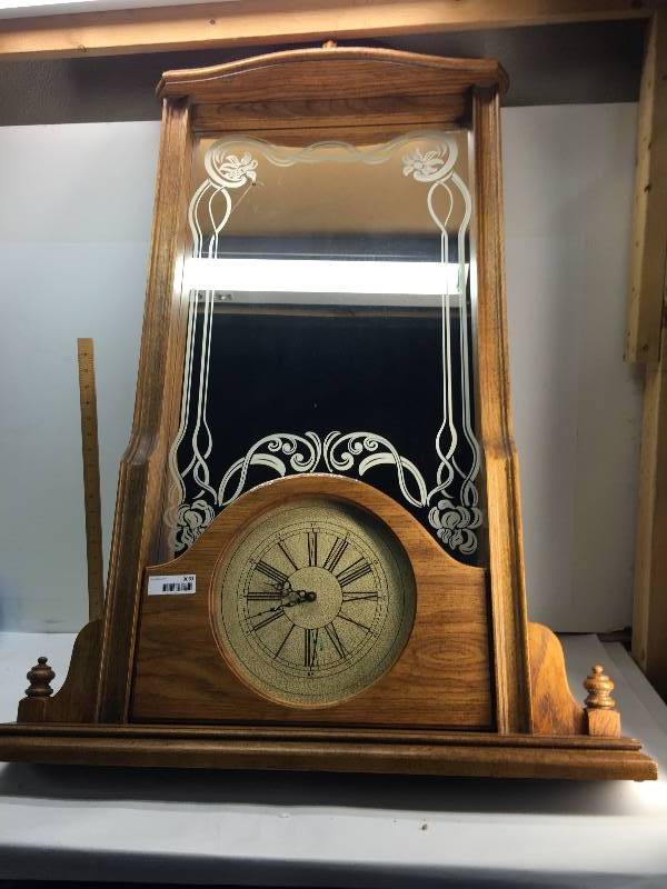 lot 3083 image: vintage mirror with clock