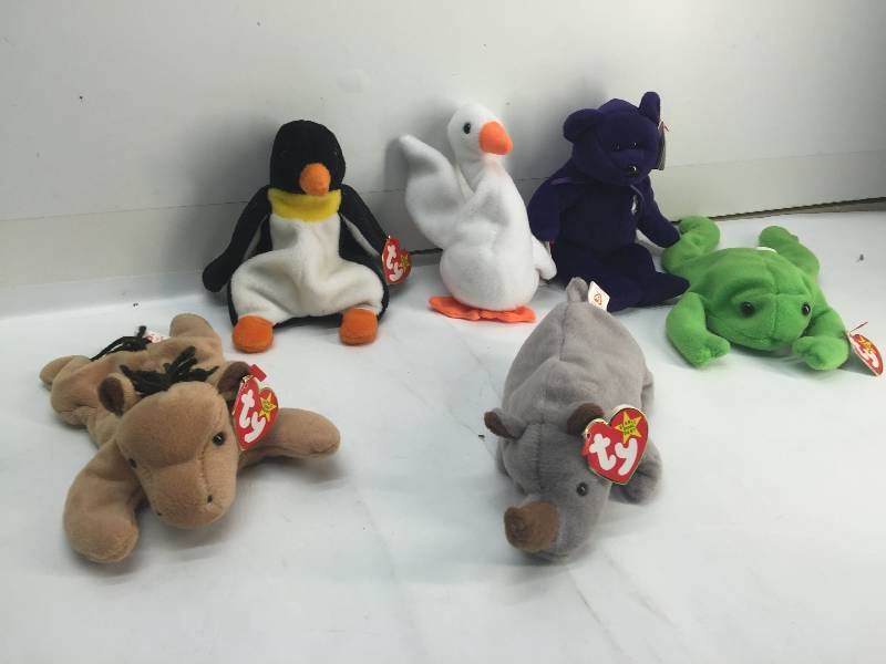 lot 3098 image: Lot OF 6 TY BEANIE BABIES COLLECTIONS