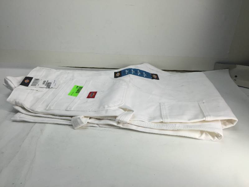 lot 3108 image: dickies painter pants (34x30)