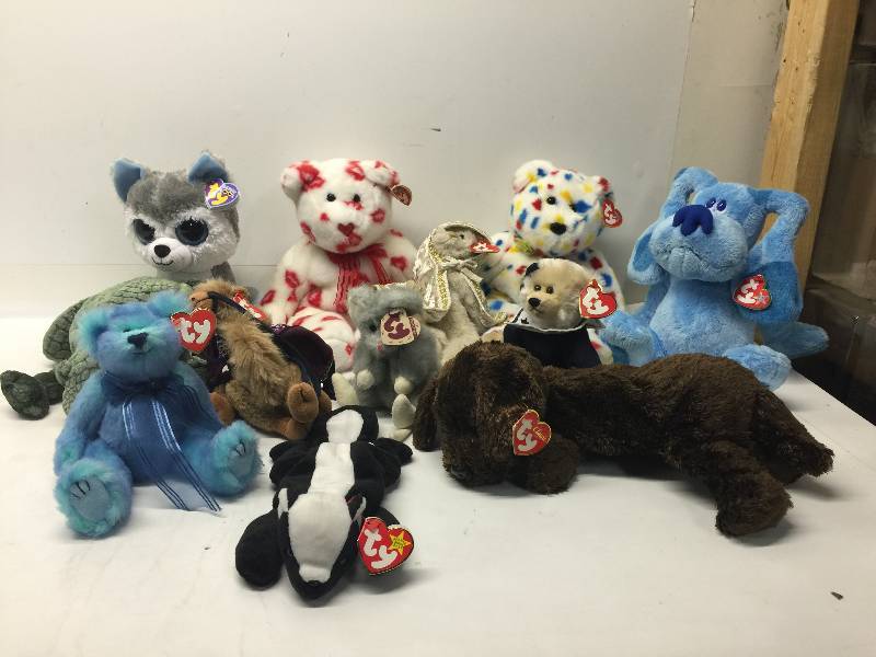 lot 3087 image: Lot of  TY BEANIE BABIES COLLECTIONS