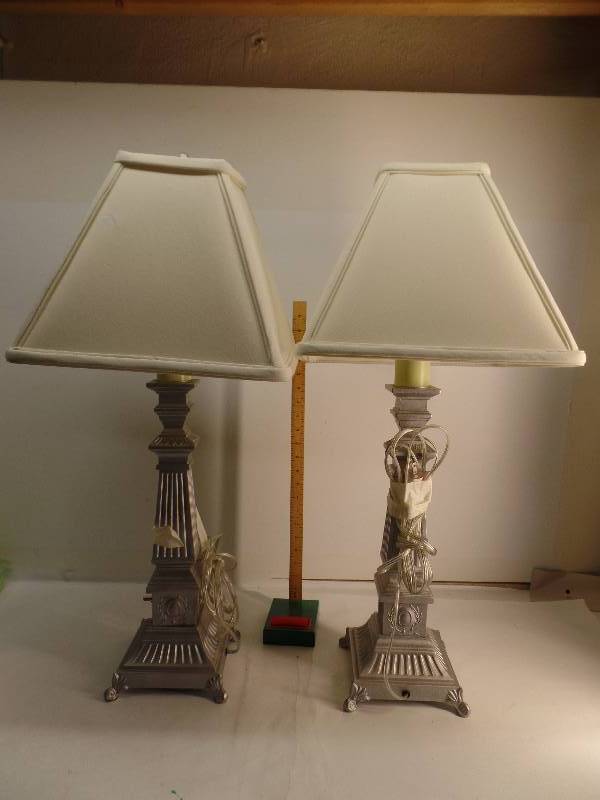 lot 3138 image: LOT OF 2 LAMPS
