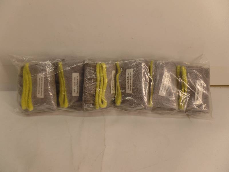 lot 3153 image: LOT OF 6 GLOVES (HYFLEX CR2)