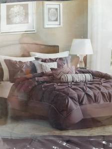 lot 97454 image: Madison Park Lafayette Plum 7 Piece Comforter Set