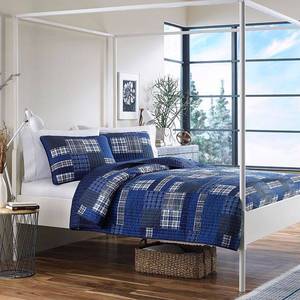 lot 97535 image: Eddie Bauer Eastmont Cotton Reversible 3-piece Quilt Set