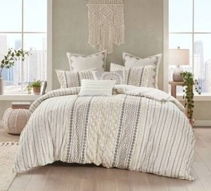 lot 97607 image: The Curated Nomad Clementina Cotton Printed Chenille Comforter Set