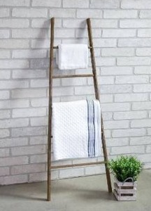lot 97624 image: Furniture Pipeline Calluna 47 Tall Tapered Accent Ladder