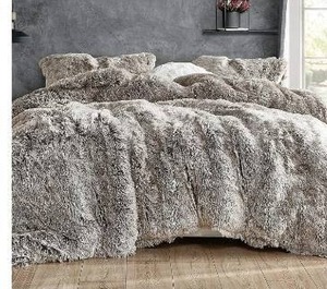 lot 97661 image: Are You Kidding - Coma Inducer Oversized Comforter - Frosted Chocolate