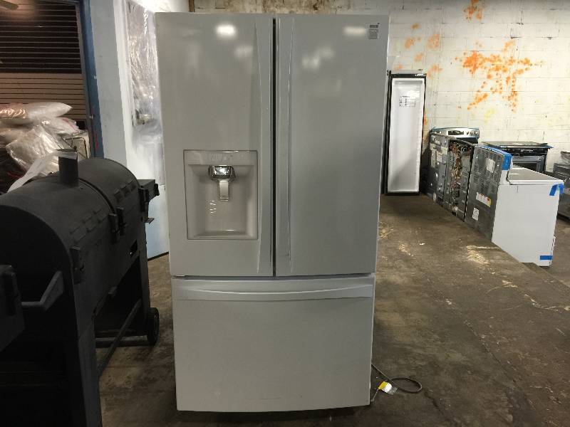 lot 367 image: Kenmore Elite 74022 29.8 cu. ft. Elite French Door Bottom-Freezer Refrigerator