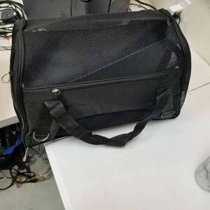 lot 37664 image: Pet Carrier For Small Pets