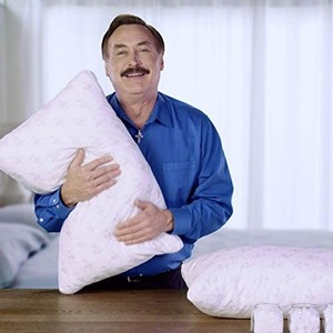 lot 37692 image: MyPillow Classic Bed Pillow StandardQueen, Medium