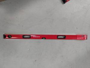lot 40736 image: Craftsman Tools 48-in Box Beam Level
