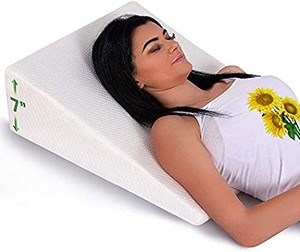 lot 50638 image: Bed Wedge Pillow with Memory Foam Top - Reduce Neck and Back Pain, Snoring, and Respiratory Problems - Ideal for Sleeping, Reading, Rest or Elevation - Breathable and Washable Cover - 7in