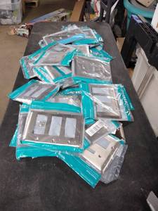 lot 22413 image: box of style selections wall plates vairety silver
