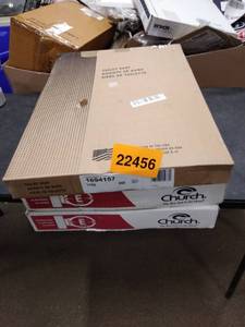 lot 22456 image: toilet seats 3 pc