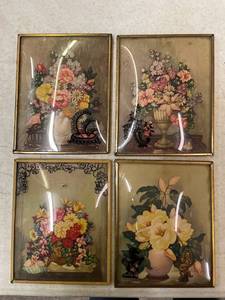 lot 17 image: (4) Small Silhouette Pictures