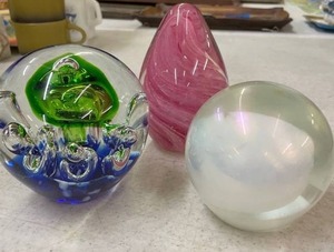 lot 18 image: (3) Glass Paperweights