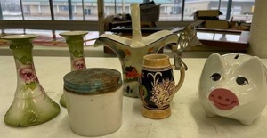 lot 36 image: LOT Augsburg Piggy Bank & Misc Glassware