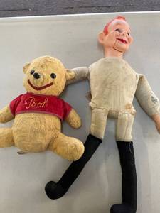 lot 94 image: Ventriloquist Howdy Doody Doll & Winnie The Pooh Bear Plush