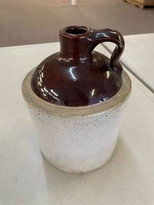 lot 105 image: Buckeye Pottery Jug Macomb