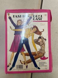 lot 111 image: Fashion Doll Case And Barbies