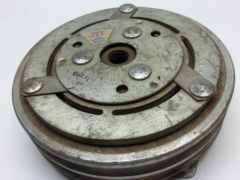 lot 1424 image: PITTS INDUSTRIES MAGNETIC ELECTRIC CLUTCH 2 V groove lawn tractor AC compressor or power take off electric clutch.