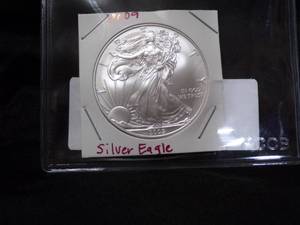 lot 3945 image: Silver Eagle Coin