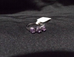 lot 3907 image: Light Purple Amethyst Ring
