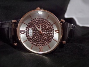 lot 3914 image: Womens Designer Watch